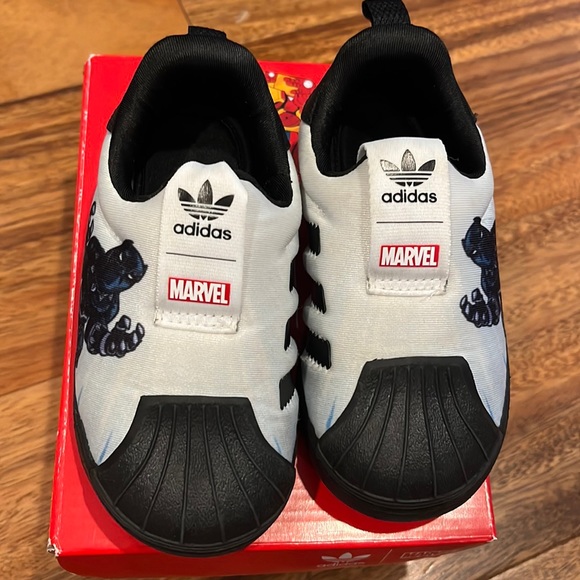 superstar 360 x marvel sneaker